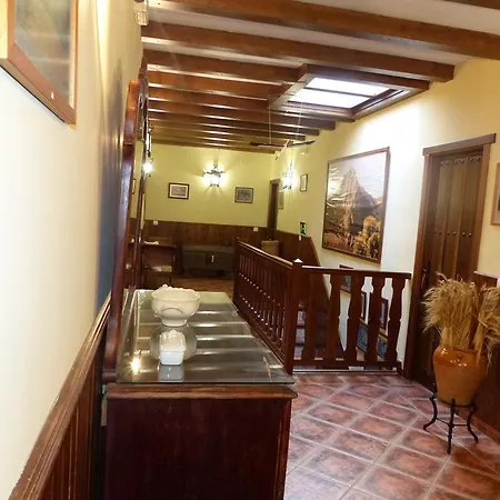 Pena Falcon En Monfraguee Hasta 15 Personas Torrejón el Rubio