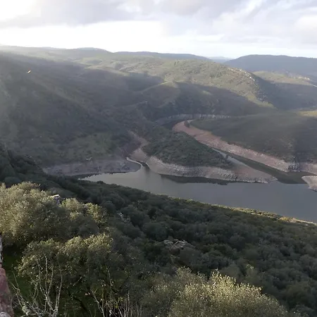Séjour à la campagne Pena Falcon En Monfraguee Hasta 15 Personas