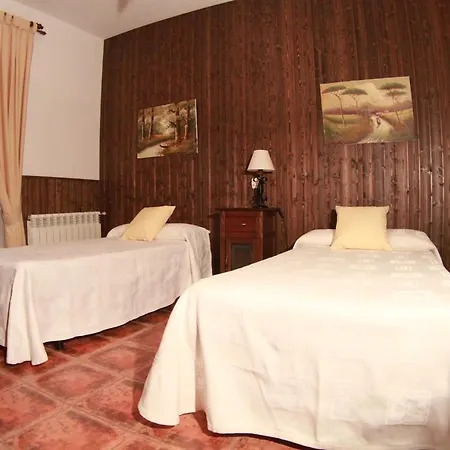 Pena Falcon En Monfraguee Hasta 15 Personas *